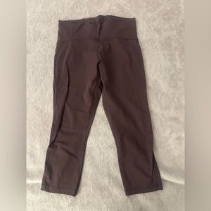 Lululemon Cropped Leggings in Plum